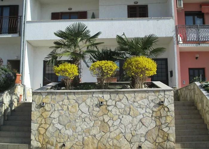 Gostinjska kuća Romina 3*